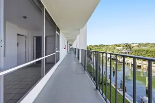 109 Paradise Harbour Blvd, North Palm Beach, FL 33408 - Photo 2