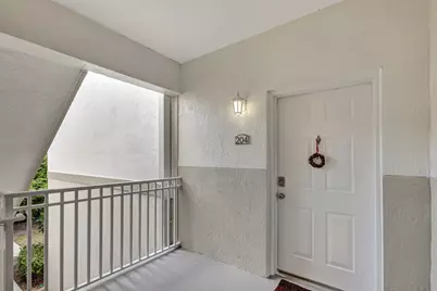 11023 Legacy Lane #204, Palm Beach Gardens, FL 33410 - Photo 6