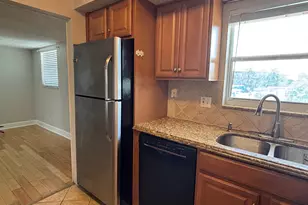 725 Lori Dr, Lake Worth Beach, FL 33461 - Photo 18