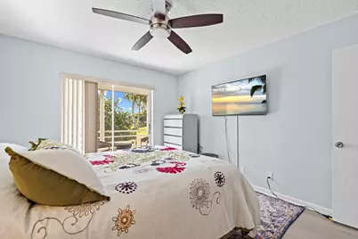 74 Normandy B, Delray Beach, FL 33484 - Photo 10