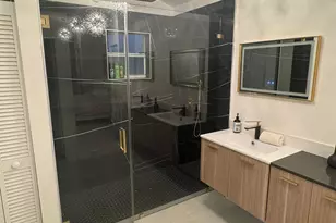 18 Selby Ln, Palm Beach Gardens, FL 33418 - Photo 20