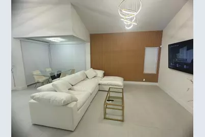 18 Selby Lane, Palm Beach Gardens, FL 33418 - Photo 2