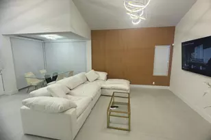 18 Selby Ln, Palm Beach Gardens, FL 33418 - Photo 2