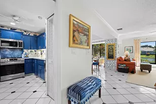 5610 SE Foxcross Pl, Stuart, FL 34997 - Photo 4