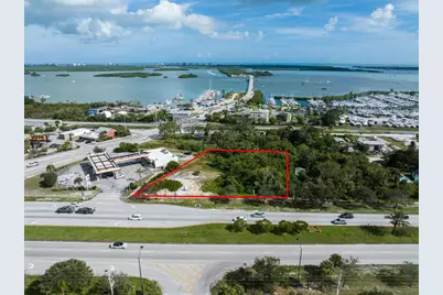 1988 N US Hwy 1, Fort Pierce, FL 34946 - Photo 12
