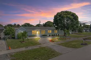 348 Lanier Dr, Lake Worth Beach, FL 33461 - Photo 8