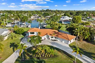 2807 NW St Lucie Ln, Stuart, FL 34994 - Photo 4