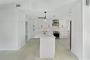 2807 NW St Lucie Ln, Stuart, FL 34994 - Photo 10