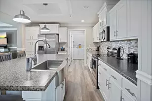 8328 SE Swan Ave, Hobe Sound, FL 33455 - Photo 8