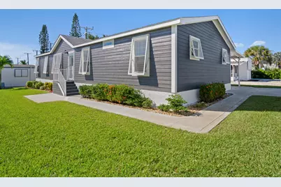 8328 SE Swan Avenue, Hobe Sound, FL 33455 - Photo 2
