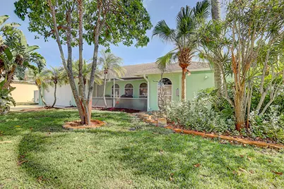 238 SW Grove Avenue, Port Saint Lucie, FL 34983 - Photo 2
