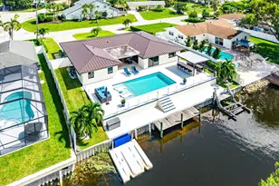 6853 Bayshore Dr, Lantana, FL 33462 - Photo 1