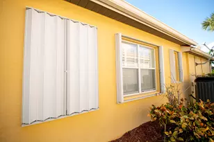 385 NW Sheffield Cir, Port Saint Lucie, FL 34983 - Photo 22