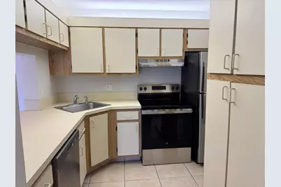 1107 Green Pine Boulevard #B1, West Palm Beach, FL 33409 - Photo 14