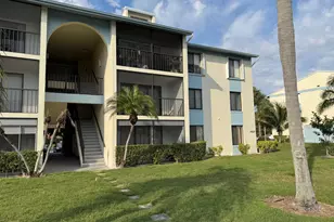 1107 Green Pine Blvd, West Palm Beach, FL 33409 - Photo 1