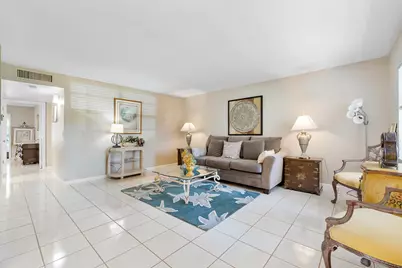 157 Flanders D, Delray Beach, FL 33484 - Photo 2