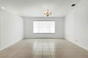 10382 Utopia Cir E, Boynton Beach, FL 33437 - Photo 4