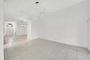 10382 Utopia Cir E, Boynton Beach, FL 33437 - Photo 8