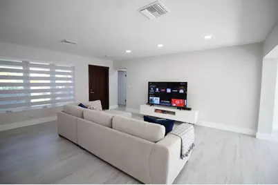 2548 SE 14th Street E #2548 Se 14th St, Pompano Beach, FL 33062 - Photo 10