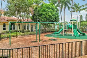 2850 S Oasis Dr, Boynton Beach, FL 33426 - Photo 46