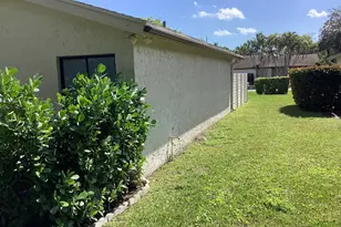 8895 Old Pine Rd, Boca Raton, FL 33433 - Photo 38