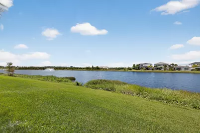 10033 Regency Way, Palm Beach Gardens, FL 33412 - Photo 4