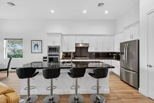 10033 Regency Wy, Palm Beach Gardens, FL 33412 - Photo 14