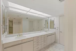 100 Lakeshore Dr, North Palm Beach, FL 33408 - Photo 24