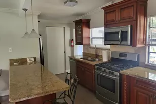 927 S Palmway, Lake Worth Beach, FL 33460 - Photo 6