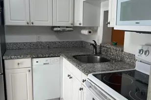 2161 NE 1st Ct, Boynton Beach, FL 33435 - Photo 1