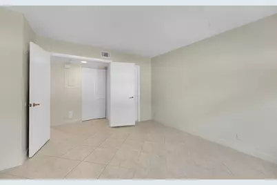 1548 SE Royal Green Circle #M108, Port Saint Lucie, FL 34952 - Photo 12