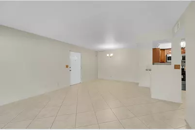 1548 SE Royal Green Circle #M108, Port Saint Lucie, FL 34952 - Photo 6