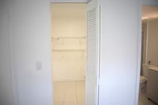 198 Lake Evelyn Dr, West Palm Beach, FL 33411 - Photo 12