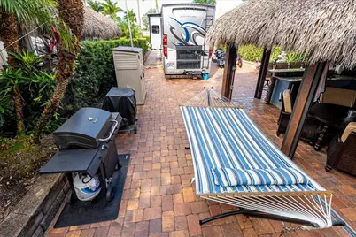 185 NW Hazard Way, Port Saint Lucie, FL 34986 - Photo 12