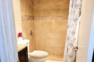102 Easthampton E, West Palm Beach, FL 33417 - Photo 8