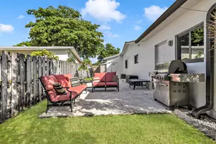 2000 NW 38th St, Oakland Park, FL 33305 - Photo 20