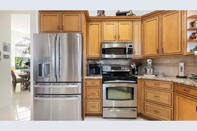 10767 Boca Woods Lane, Boca Raton, FL 33428 - Photo 20