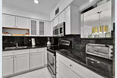 13791 Flora Place #D, Delray Beach, FL 33484 - Photo 12