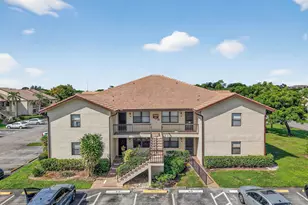7642 Tahiti Ln, Lake Worth, FL 33467 - Photo 1