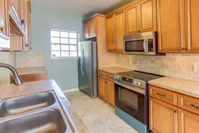 328 E Jasmine Drive, West Palm Beach, FL 33403 - Photo 6