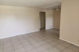220 Croton Ave, Lantana, FL 33462 - Photo 6