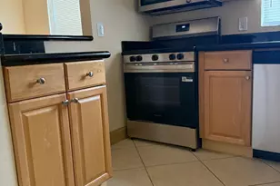 744 NE 14th Ave, Fort Lauderdale, FL 33304 - Photo 2