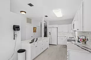 6809 Via Regina, Boca Raton, FL 33433 - Photo 8
