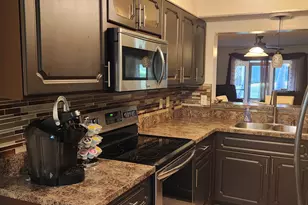 7855 Willow Springs Dr, Lake Worth, FL 33467 - Photo 4