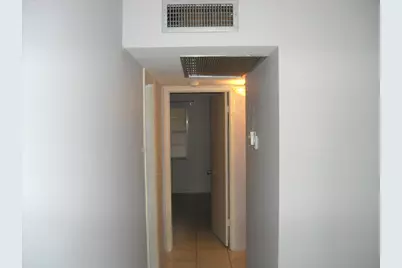 60 Kent D, West Palm Beach, FL 33417 - Photo 14