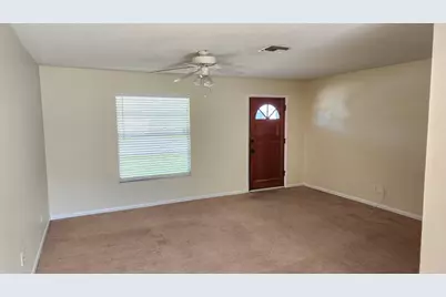 566 NW Marion Avenue, Port Saint Lucie, FL 34983 - Photo 4