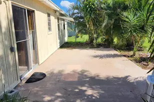 566 NW Marion Ave, Port Saint Lucie, FL 34983 - Photo 10