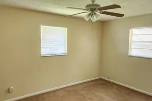 566 NW Marion Ave, Port Saint Lucie, FL 34983 - Photo 6