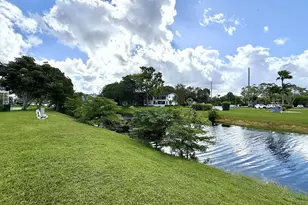 359 Oakridge T, Deerfield Beach, FL 33442 - Photo 44