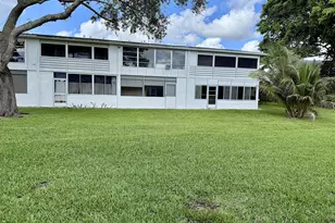 359 Oakridge T, Deerfield Beach, FL 33442 - Photo 34